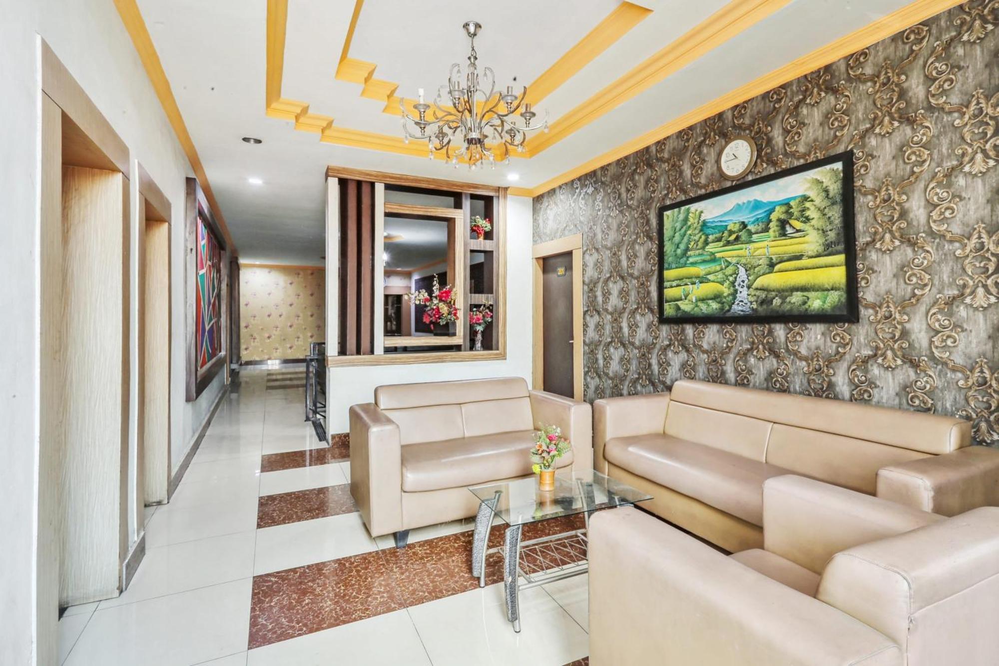 Collection O 93163 Hotel Grand Kartika Pare-Pare Экстерьер фото