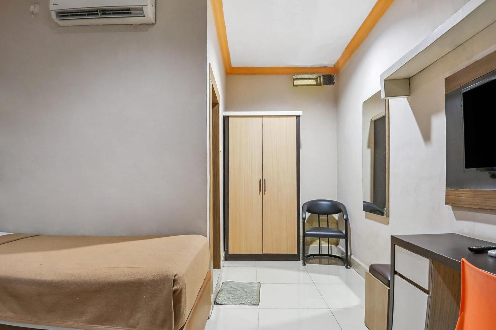 Collection O 93163 Hotel Grand Kartika Pare-Pare Экстерьер фото