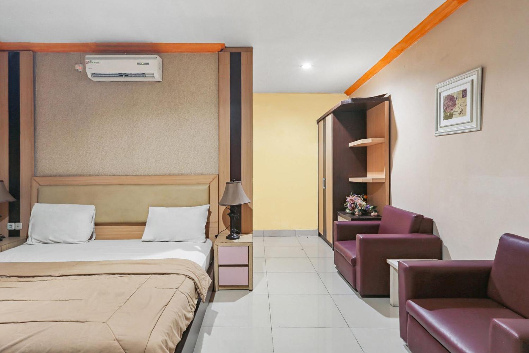 Collection O 93163 Hotel Grand Kartika Pare-Pare Экстерьер фото